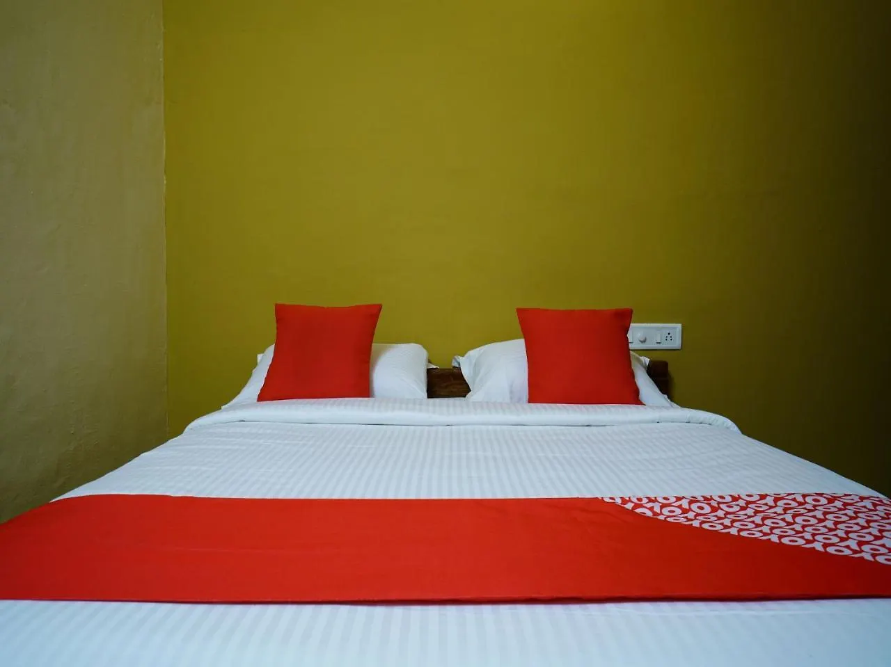 *** Hotel Oyo 13685 Indeevaram Resort Munnar India