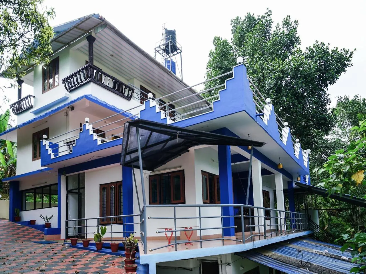 Oyo 13685 Indeevaram Resort Munnar 3*,